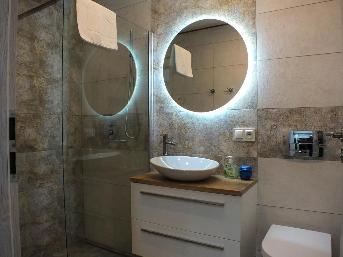 Apartament Plac Piastowski 1 يلينيا غورا المظهر الخارجي الصورة