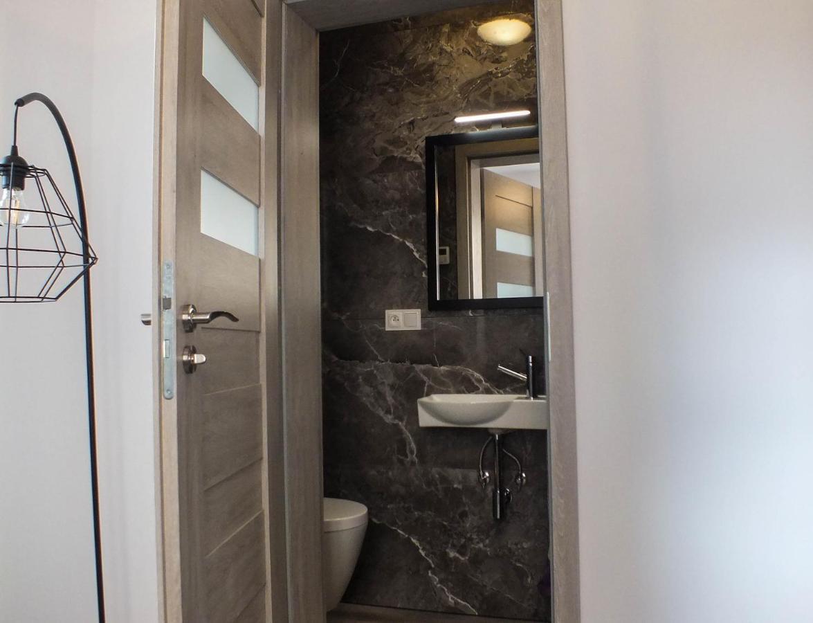 Apartament Plac Piastowski 1 يلينيا غورا المظهر الخارجي الصورة